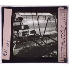L'Aviation. Commandes du biplan Farman.