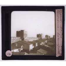 Les Croisades. Aigues-Mortes. Panorama, les remparts.