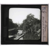 Les Eaux. Usines sur la rivière (Lisieux).