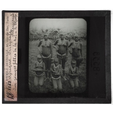 L'Afrique orientale allemande. Six jeunes filles de la tribu de Moshi.