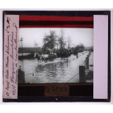 Oise, Meuse, Seine-et-Marne et Ardennes en 1918. Vouziers: Inondations, convoi de ravitaillement.