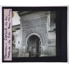 L'Art arabe. Tlemcen : Portail de la mosquée de Sidi-Bou-Médine.