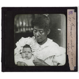 Madagascar. I - Côtes et îles. Femme créole et son enfant.