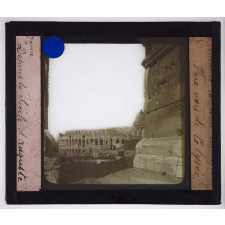 Les Ruines de la Rome antique depuis le siècle d'Auguste. Vue vers le Colysée.