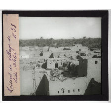 Algérie, Tunisie, Maroc. Maisons du village de Sidi-Okba.