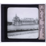Les Châteaux en France. Chantilly - Vue générale du château.