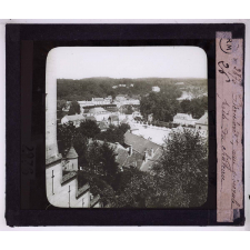 Visite au château de Pierrefonds. Vue générale prise du château.