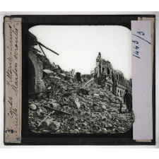 Le Tremblement de Terre de Messine (28 décembre 1908). Corso Vittorio Emmanuelle. Maison écroulée.