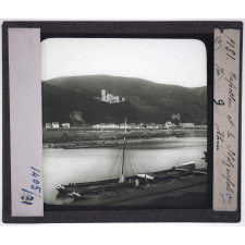 Les Bords du Rhin. Capellen et le Stolzenfels.