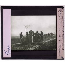 La Retraite des Serbes en Albanie après la campagne de 1915. Le roi Pierre sur la rive de la Morawa.
