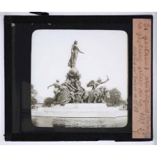 Les Fontaines artistiques de Paris. La fontaine place de la Nation.