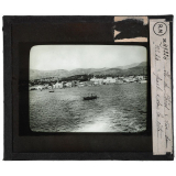 Les Iles égéennes. Ile de Chios : vue du port et de la côte.