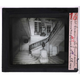 L'Architecture au XVIIIe siècle en France. Petit Trianon, le grand escalier.
