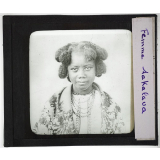 Madagascar. Femme sakalava.