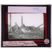 Le Pas-de-Calais en 1918. St Amand, forges et laminoirs détruits et incendiés.