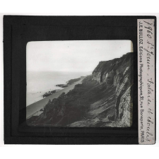 Normandie, Pays de Caux et d'Auge. St Jouin. Falaise et éboulis.