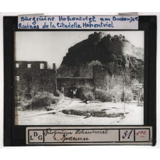 Bade. Burgruine Hohentviel am Bodensee. Ruines de la Citadelle Hohentviel.