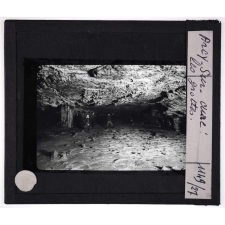 Le Morvan avallonnais. Arcy-sur-Cure : les grottes.