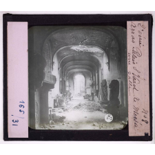 Villes martyres. Arras. Palais St Vaast. Le Musée, une salle.