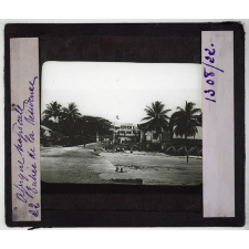 Colonies françaises de l'Afrique tropicale. Entrée de la Résidence.