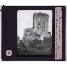 Le Donjon. Donjon de Lavardin.