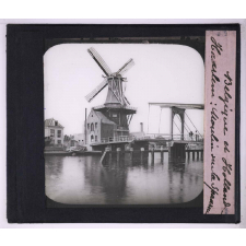 Habitation, maisons, hors série. Belgique-Hollande. Harlem, moulin sur la Spaarne.