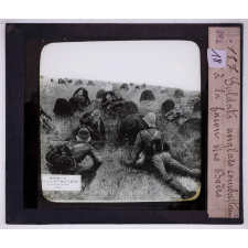 Guerre des Boërs. Soldats anglais combattants à la façon des Boërs.