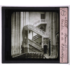 Architecture gothique II. - Constructions militaires, publiques et civiles. Rouen. Escalier de la Bibliothèque.