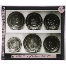 Poteries et faïences. Plats de Souflenheim 1840-1860.