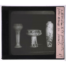 La Décoration de la porcelaine à la Manufacture Nationale de Sèvres. Pièces décorées en émail.