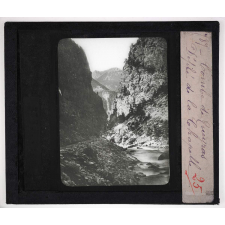 Les Alpes. Combe de Queyras. Défilé de la Chapelle.