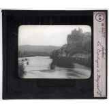 Charente-Quercy, Périgord. La Dordogne à Beynac.