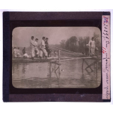 Les Travaux du génie dans un régiment de sapeurs mineurs. I. Fascinages, passerelles, ponts. On enfonce une palée.