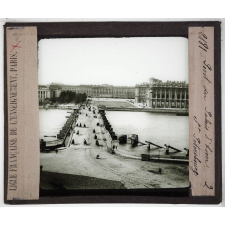 Russie. Pont du Palais d'Hiver, St Petersbourg.