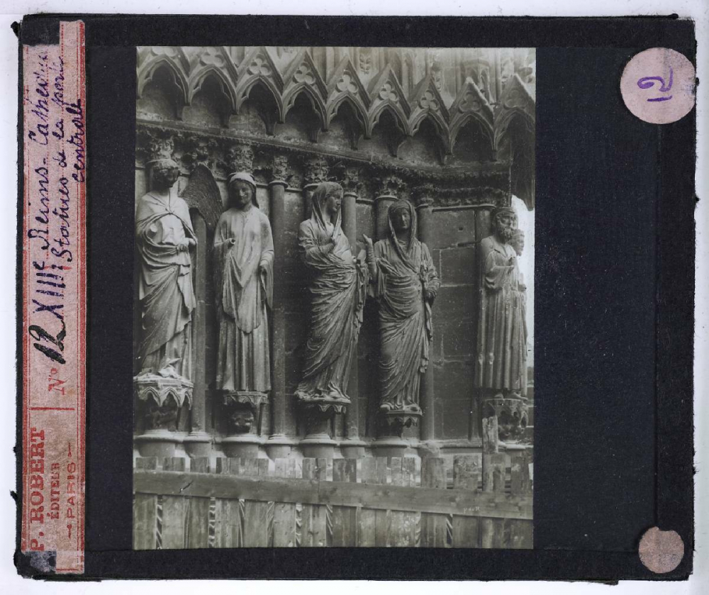 La Sculpture française d'après le musée de moulages du Trocadéro. I. Avant le XVIe siècle. Reims. Cathédrale. Statues de la porte centrale.