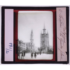 La Belgique en 1918. Courtrai, la grande Place.