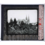 La Cathédrale de Chartres. Vue prise de la porte Guillaume. 