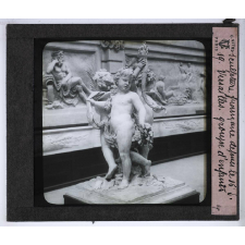 La Sculpture française d'après le musée de moulages du Trocadéro. II. Depuis le XVIe siècle. Versailles. Groupe d'enfants.