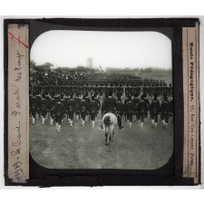Le Caire et Alexandrie. Le Caire. Parade des troupes.
