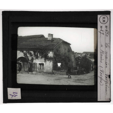 Les Grès bigarrés du département des Vosges. Particularités géologiques et agricoles de la Vôge. La maison vosgienne à Bains (Vosges).