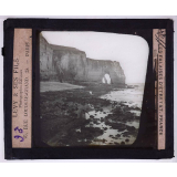 La Marine. III - Les ports de commerce. Les falaises d'Etretat. France.