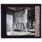La Sorcellerie et les sorciers. Taureaux ailés du palais de Sargon.