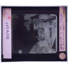 Villes martyres. Verdun, rue des hauts degrés.