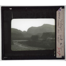 L'Ile de la Réunion : géographie physique, politique et économique. Salazie : pont de la rivière du Mât.