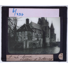 La Bataille de la Marne. Le théâtre des combats de 1915. La Marne - château d'Esternay.