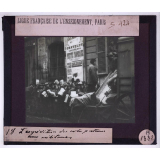Les Civils pendant la guerre. L'expédition des colis postaux aux militaires.