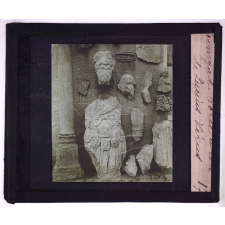L'Afrique romaine. Timgad. Torse et tête de Lucius Verus.
