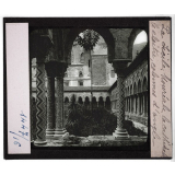 Sicile. Monreale. La cathédrale, le cloître, colonnes d'angle. 