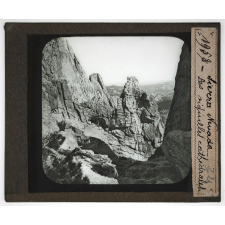 Les Produits du sol de la Californie. Sierra Nevada. Les aiguilles cathédrales.