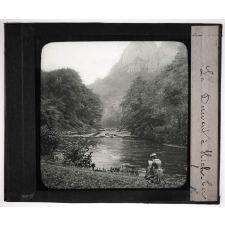Angleterre : Sol, agriculture, pêche. La Derwent à High-Tor.